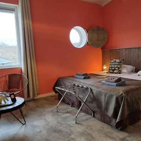 Beach Hotel אוסטבורנה מראה חיצוני תמונה