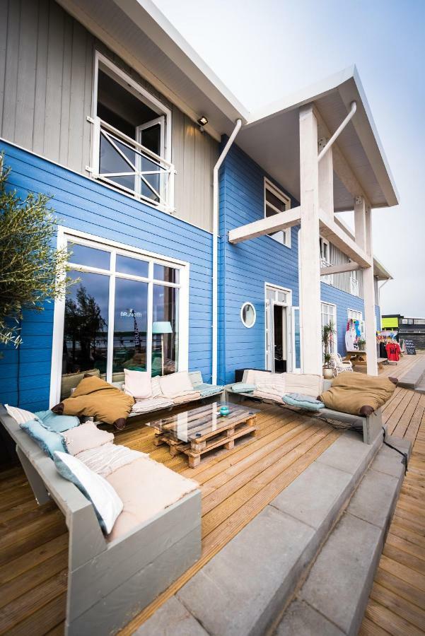 Beach Hotel אוסטבורנה מראה חיצוני תמונה